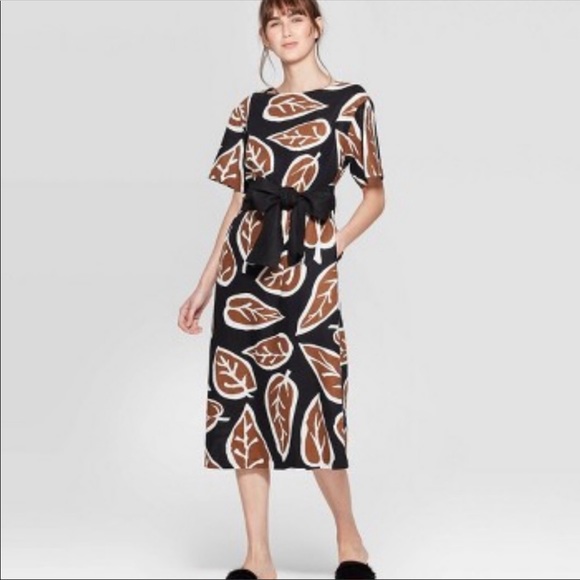 black leaf print dress
